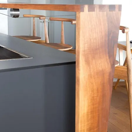 Exceptional Center River View *