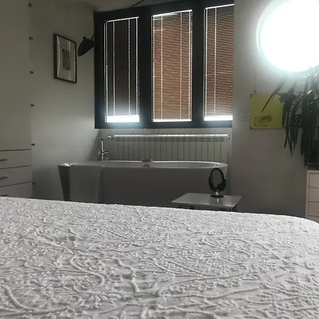 Exceptional Center River View *